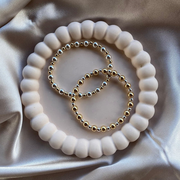 Load image into Gallery viewer, Quinn