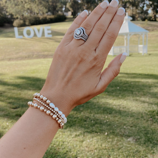 Load image into Gallery viewer, Belle