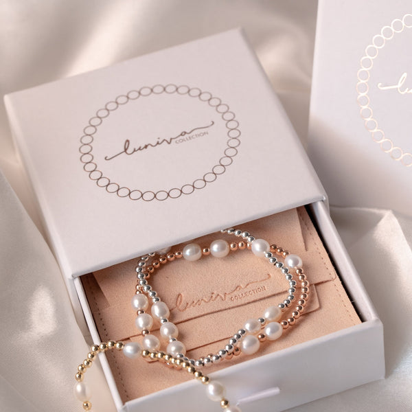 Load image into Gallery viewer, Charlotte