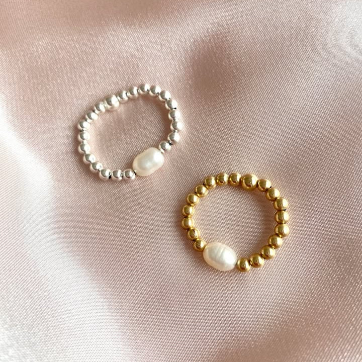 Feature Pearl Ring
