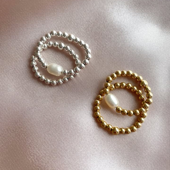 Feature Pearl Ring