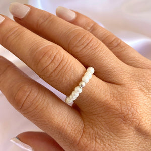 Mini Pearl Ring